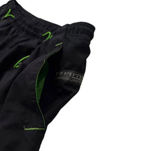 画像をギャラリービューアに読み込む, 00s NIKE CROPPED TRACK PANTS