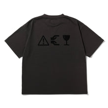 画像をギャラリービューアに読み込む, Acy / FRAGILE TEE
