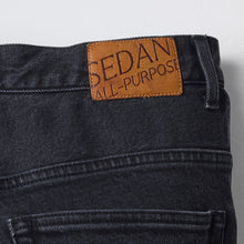 画像をギャラリービューアに読み込む, SEDAN ALL-PURPOSE / CLASSIC FIT JEANS
