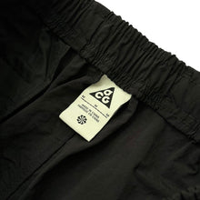 画像をギャラリービューアに読み込む, NIKE ACG NYLON SHORTS
