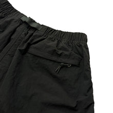 画像をギャラリービューアに読み込む, NIKE ACG NYLON SHORTS
