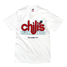 画像をギャラリービューアに読み込む, 90s CHILI’S GRILL &amp; BAR S/S TEE

