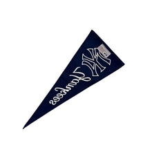画像をギャラリービューアに読み込む, WINNING STREAK SPORTS “NEW YORK YANKEES” PENNANT
