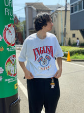 画像をギャラリービューアに読み込む, 90s ENGLISH PRIDE TEE
