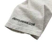 画像をギャラリービューアに読み込む, JEFF DUNHAM “PEANUT!” S/S TEE
