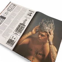 画像をギャラリービューアに読み込む, SNEEZE MAGAZINE / SNEEZE N°63 “THE HEAVY LIES THE CROWN ISSUE”

