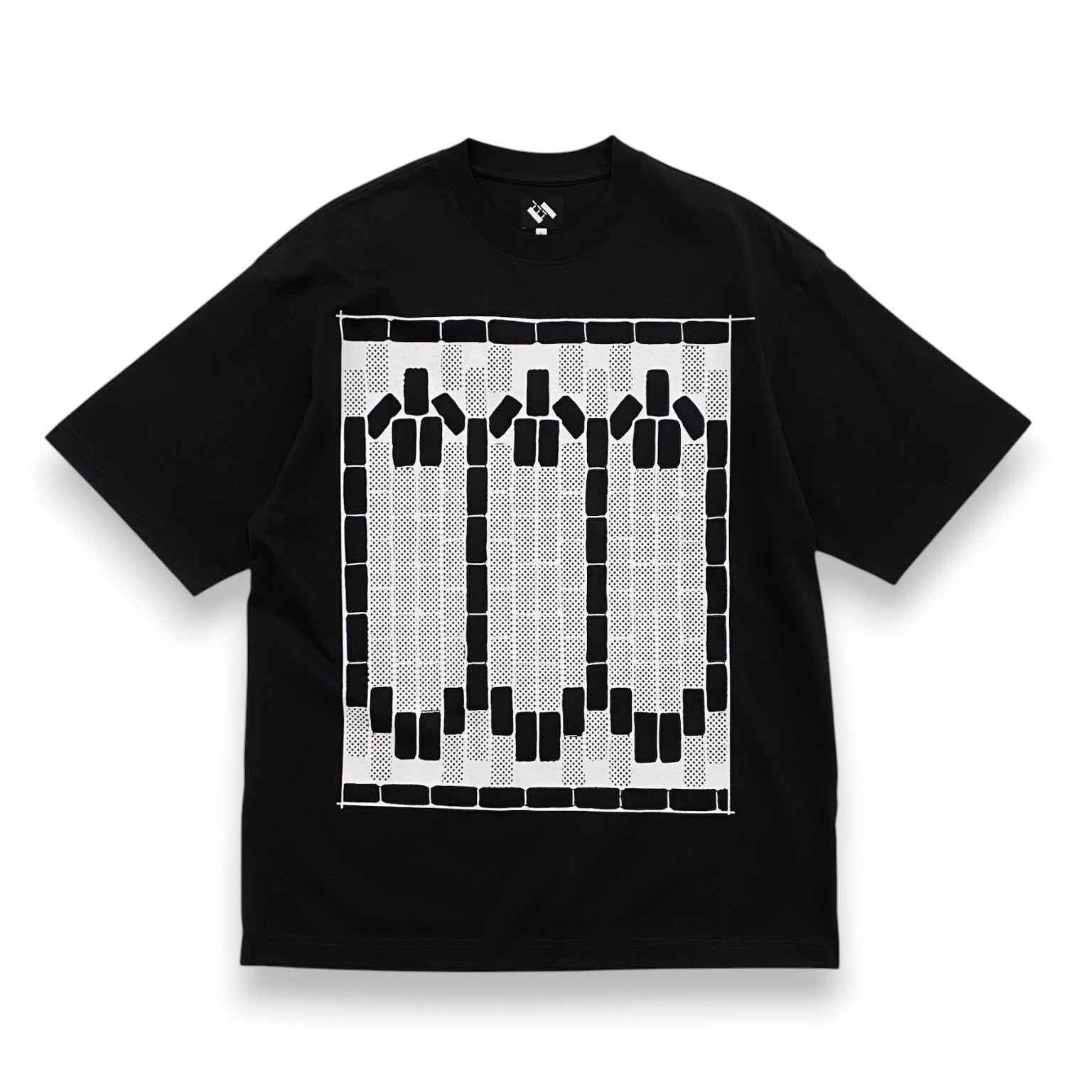 The Trilogy Tapes XL Tシャツ The Trilogy Tapes Summer 2023 Collection | Hypebeast