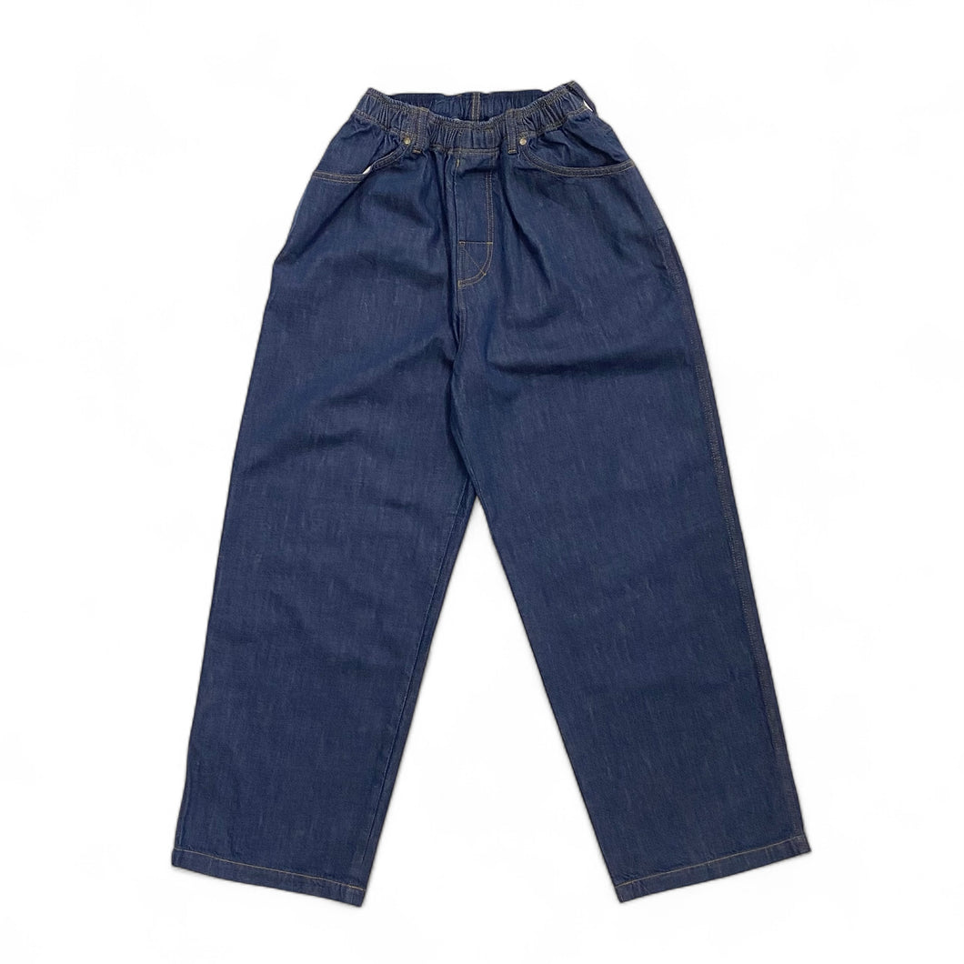 COMFORTABLE REASON / REACTIVE DYED DENIM