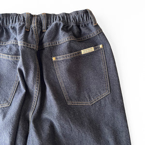 COMFORTABLE REASON / REACTIVE DYED DENIM